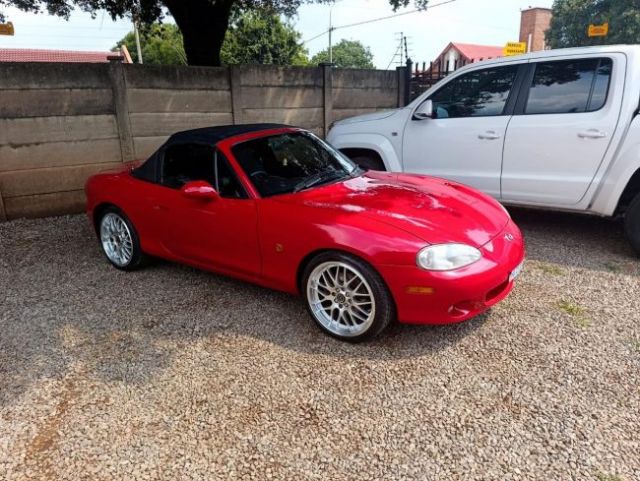 2002 - Mazda MX5 NB (Theunis Greeff)
